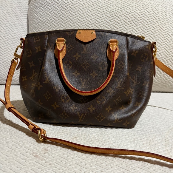 Louis Vuitton Turenne PM - Picture 1 of 11